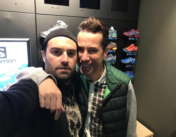 &Delta;&iota;&alpha;&lambda;έ&gamma;&omicron;&nu;&tau;&alpha;&sigmaf; &alpha;&theta;&lambda;&eta;&tau;&iota;&kappa;ό &epsilon;&xi;&omicron;&pi;&lambda;&iota;&sigma;&mu;ό SALOMON &mu;&epsilon; &tau;&omicron;&nu; &phi;ί&lambda;&omicron; &mu;&omicron;&upsilon; &Chi;ά&rho;&eta; &Sigma;&iota;&alpha;&nu;ί&delta;&eta;!